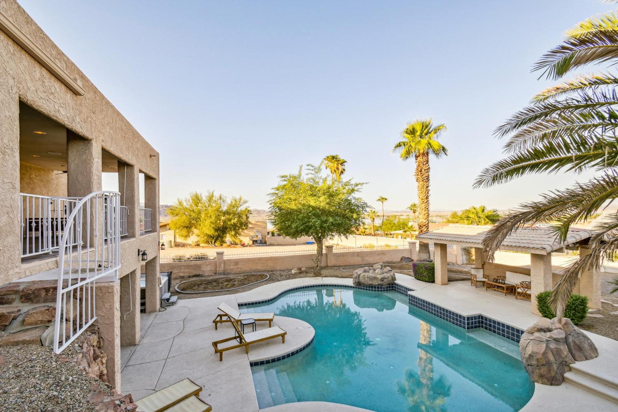Lake Havasu Oasis With Lake View, 1 Mi To Beach! เลคฮาวาซูซิตี้ ภายนอก รูปภาพ