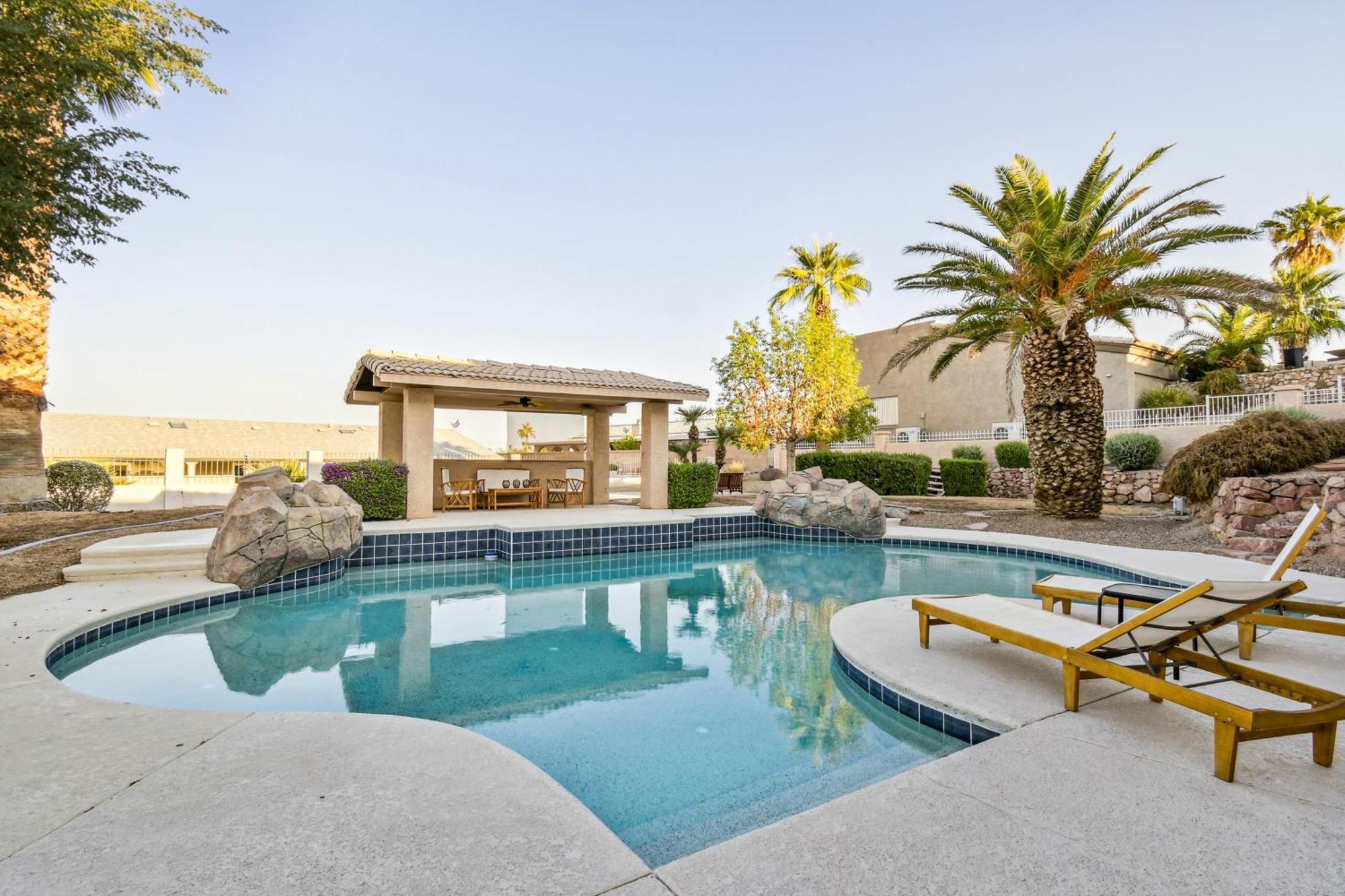 Lake Havasu Oasis With Lake View, 1 Mi To Beach! เลคฮาวาซูซิตี้ ภายนอก รูปภาพ